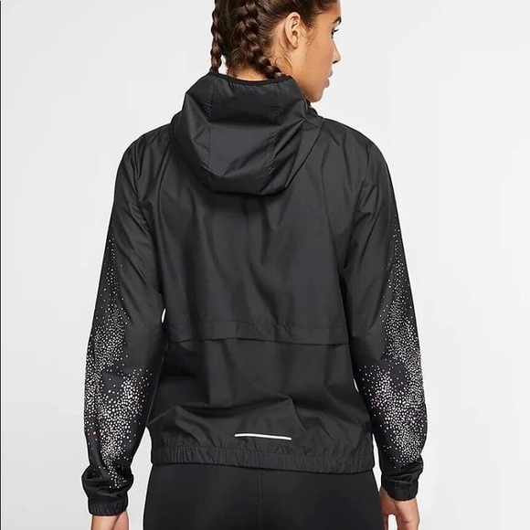 Nike Lightweight Running Jacket - Picture 4 of 8